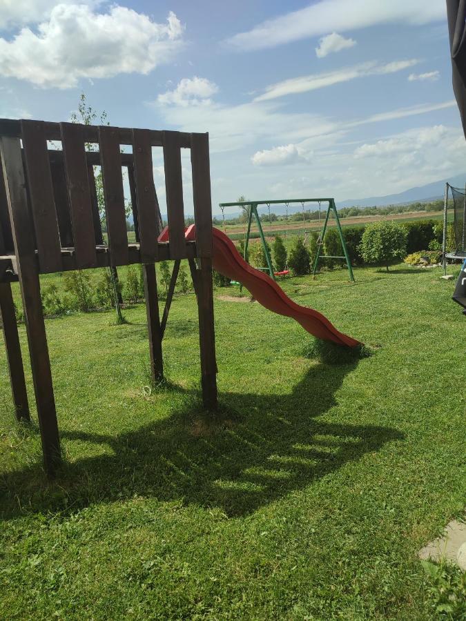 Guest House Belchin View Esterno foto